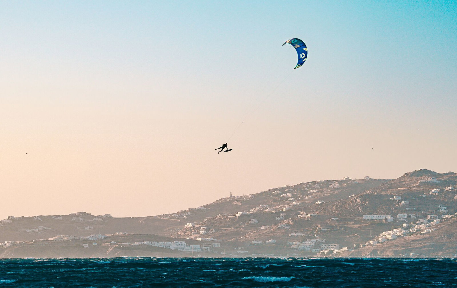 DUOTONE カイト 2024最新型 REBEL SLS 6 DUOTONE Rebel SLS ᐅ Your High-Performance Freeride Kite!
