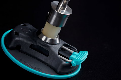 Duotone Windsurfing iBase 2.0 iTendon windsurf mast base extension 70mm 84mm in black and teal