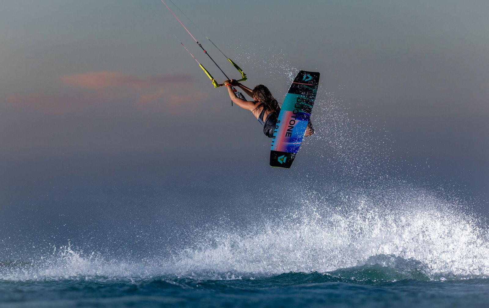 DUOTONE Soleil Concept Blue ᐅ Perf. Freeride Board!