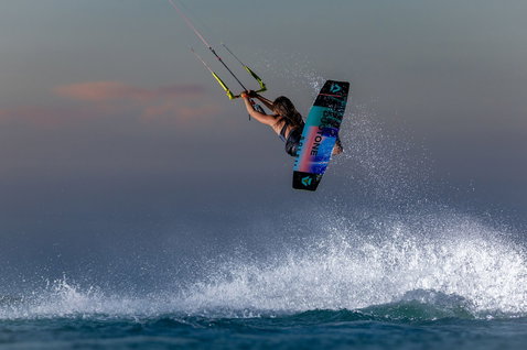 Duotone Soleil Concept Blue twin-tip kiteboard during kitesurfing on the ocean