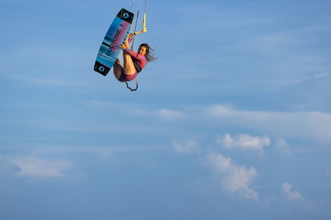 Duotone Soleil SLS twin-tip kiteboard during kitesurfing over the open ocean