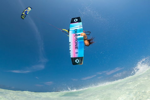 Duotone Soleil SLS twin-tip kiteboard during kitesurfing in a tropical ocean