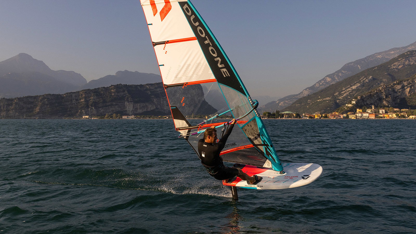 Foil box windsurf 2025