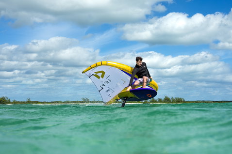 Duotone_Wing_Foiling_Slick-D/LAB_Action-Shots_2