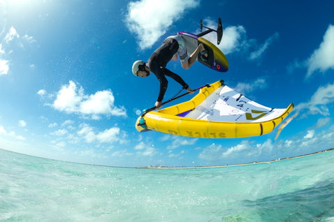 Duotone_Wing_Foiling_Slick-D/LAB_Action-Shots_3
