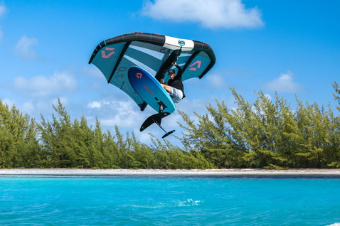 Duotone_Wing_Foiling_Ventis_Action-Shots_5