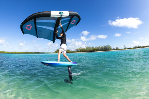 Duotone_Wing_Foiling_Ventis_Action-Shots_1