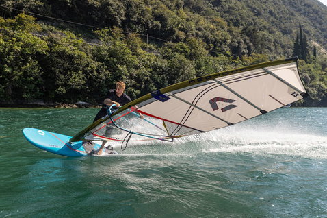 Duotone_Windsurfing_E_Pace-SLS_Action-Shots_6