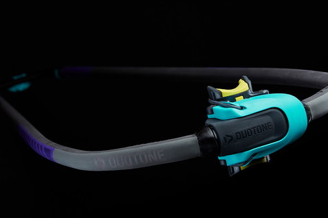 Duotone Platinum Series AERO 3.0 windsurf boom 140–200 cm in near black with cyan and purple