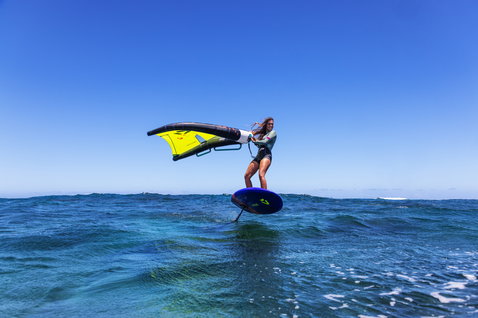 Duotone_Wing_Foiling_Sky-Free_Action-Shots_7