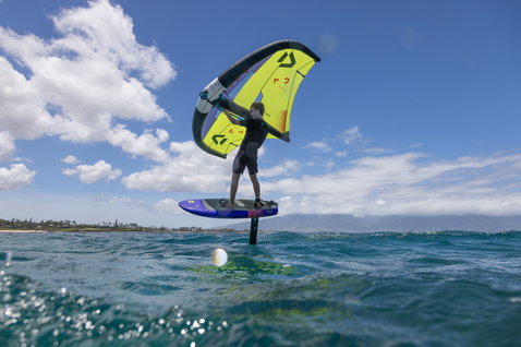 Duotone_Wing_Foiling_Sky-Free_Action-Shots_8
