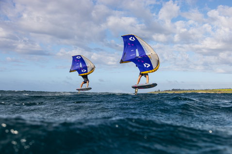 Duotone_Wing_Foiling_Front-Wing-Glide-2.0-D/LAB_Action-Shots_3