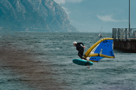Duotone_Wing_Foiling_Front-Wing-Glide-2.0-D/LAB_Action-Shots_5