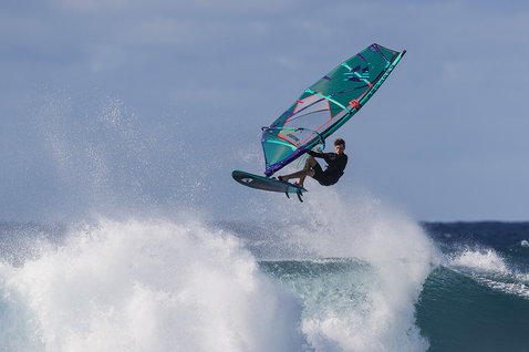 Duotone_Windsurfing_Super_Hero_Action-Shots_7