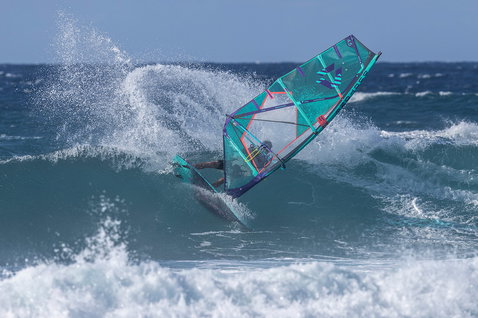 Duotone_Windsurfing_Super_Hero_Action-Shots_9