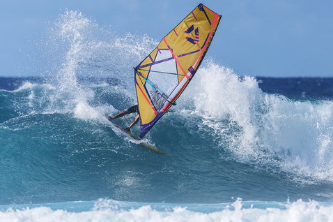 Duotone_Windsurfing_Super_Hero_Action-Shots_11