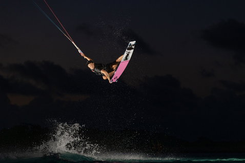 Duotone Soleil Concept Blue twin-tip kiteboard during kitesurfing on the open ocean