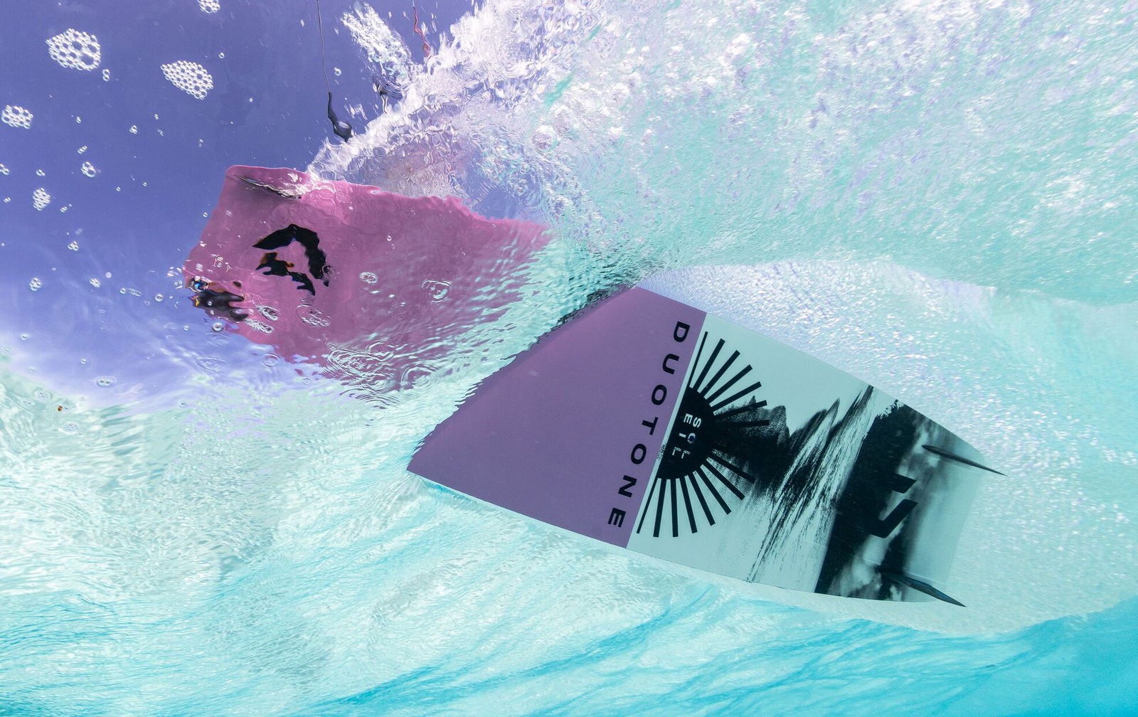 DUOTONE Soleil TXTRM 132-38 カイトボード Soleil Concept Blue 2025