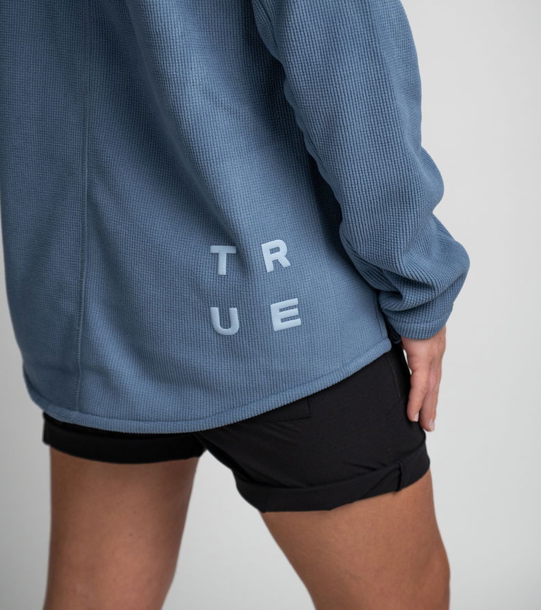 Duotone_Apparel_Shirt-Explore-Fleece-unisex_Model-Pictures_10