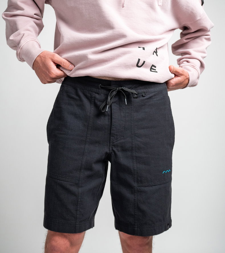 Duotone_Apparel_Shorts-True-Beach-men_Model-Pictures_7