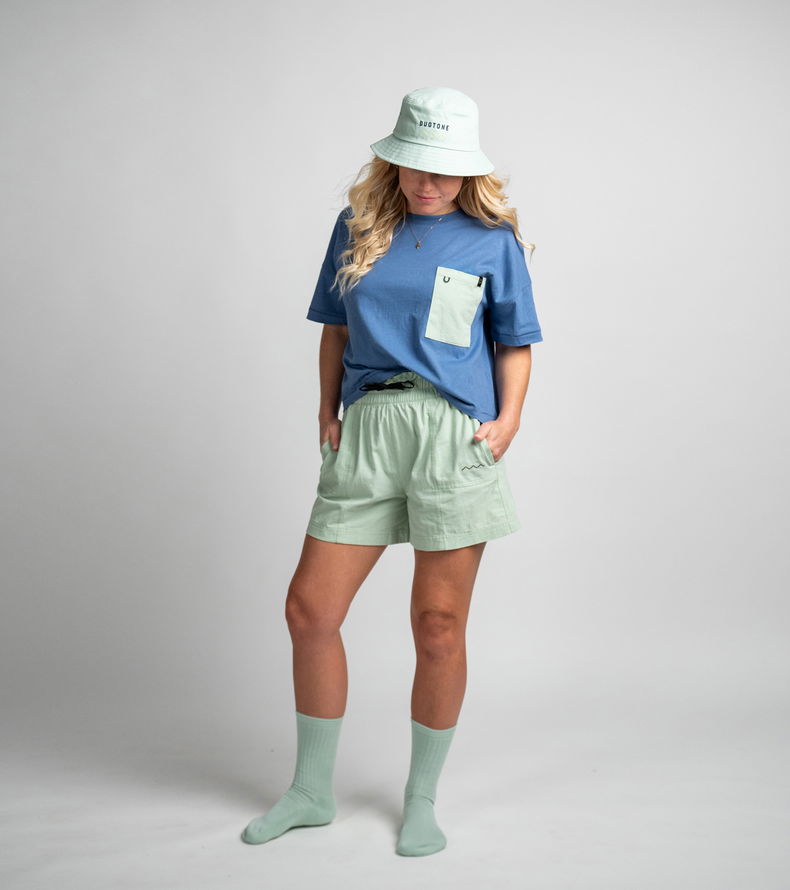 Duotone_Apparel_Bucket-Hat-Duotone-Urban_Model-Pictures_1