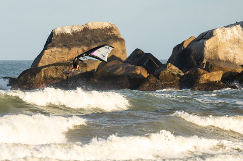 Duotone_Wing_Foiling_Float_Action-Shots_14