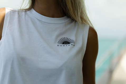 Duotone Apparel Tank True women's tank top in white at the beach