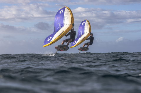 Duotone_Wing_Foiling_Front-Wing-Blitz-D/LAB_Action-Shots_4