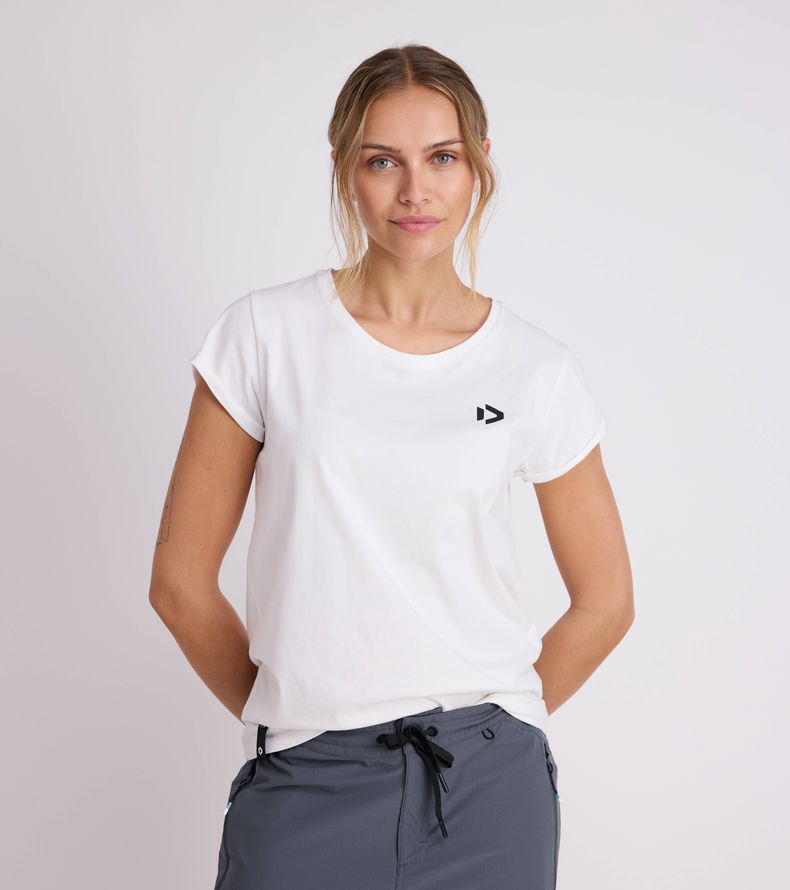 Duotone_Apparel_T-Shirt-Originals-Graphic-women_Model-Pictures_3