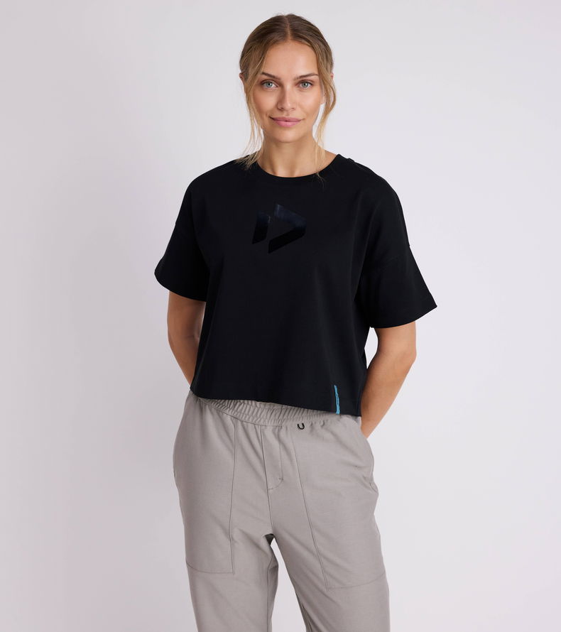 Duotone_Apparel_T-Shirt-Signature-Originals-womens_Model-Pictures_1