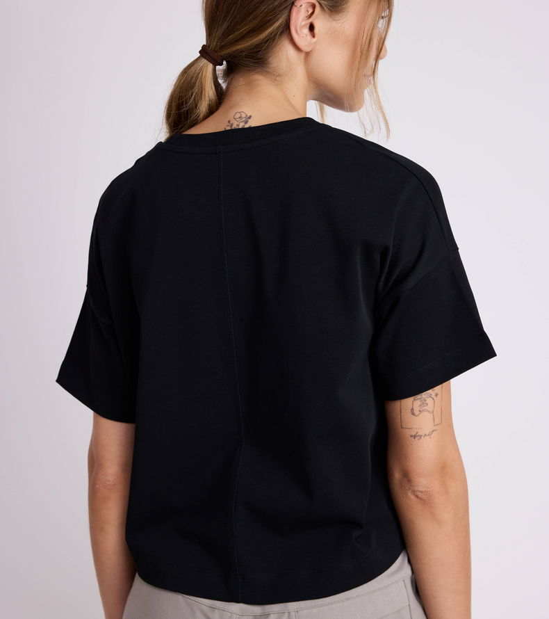 Duotone_Apparel_T-Shirt-Signature-Originals-womens_Model-Pictures_4