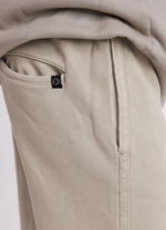 Duotone_Apparel_Shorts-Sweat-True-unisex_Model-Pictures_7