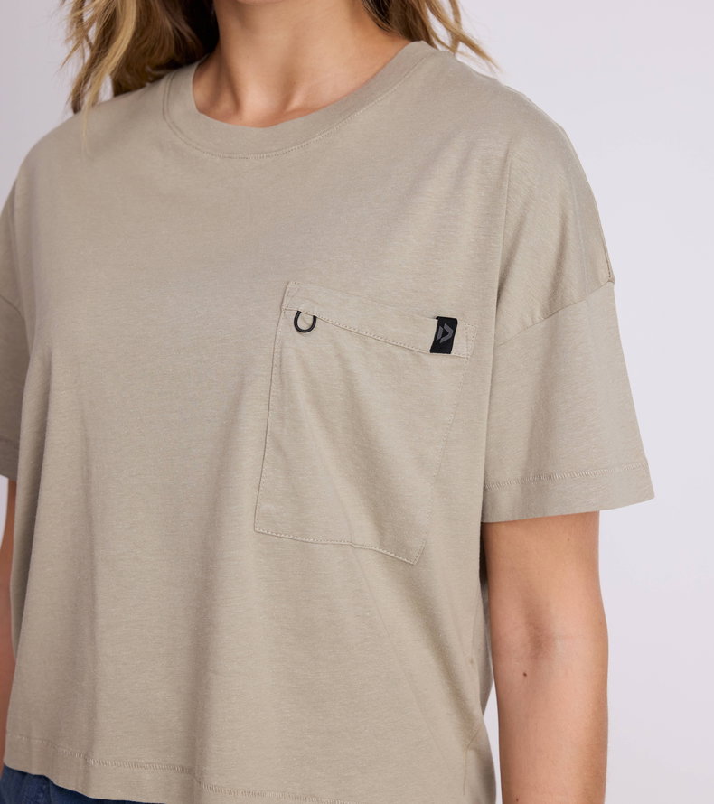 Duotone_Apparel_T-Shirt-True-women_Model-Pictures_16