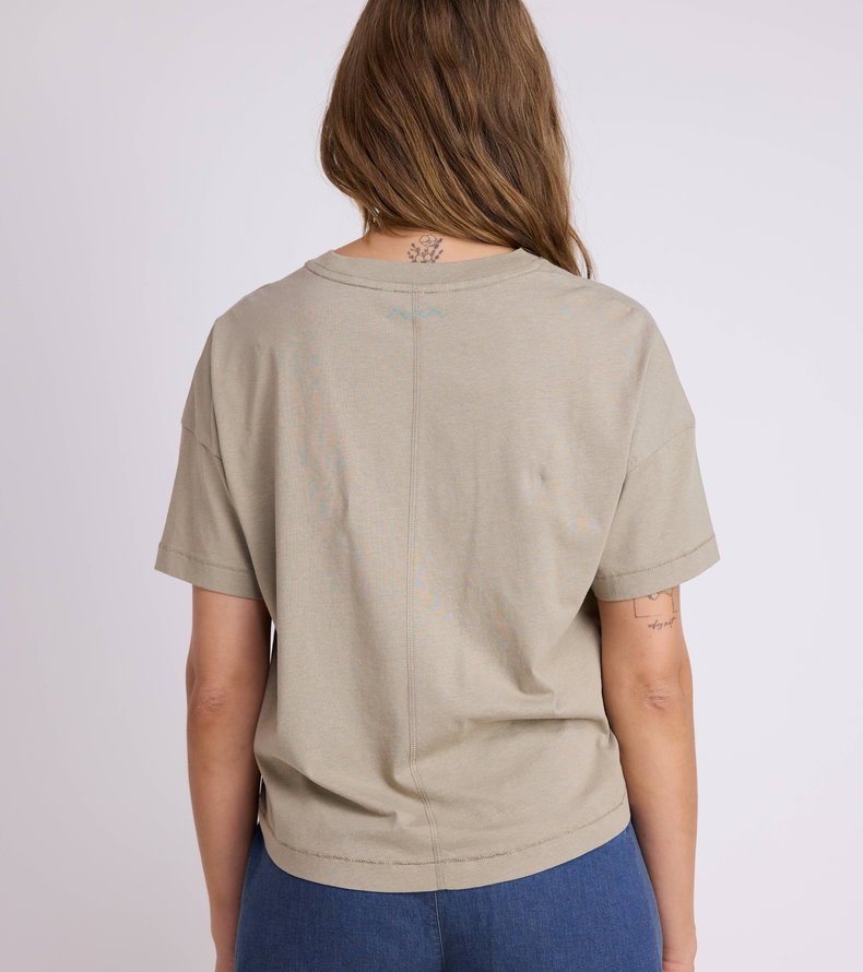 Duotone_Apparel_T-Shirt-True-women_Model-Pictures_17