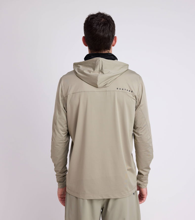 Duotone_Apparel_Longsleeve-Wetshirt-Guard-men_Model-Pictures_11