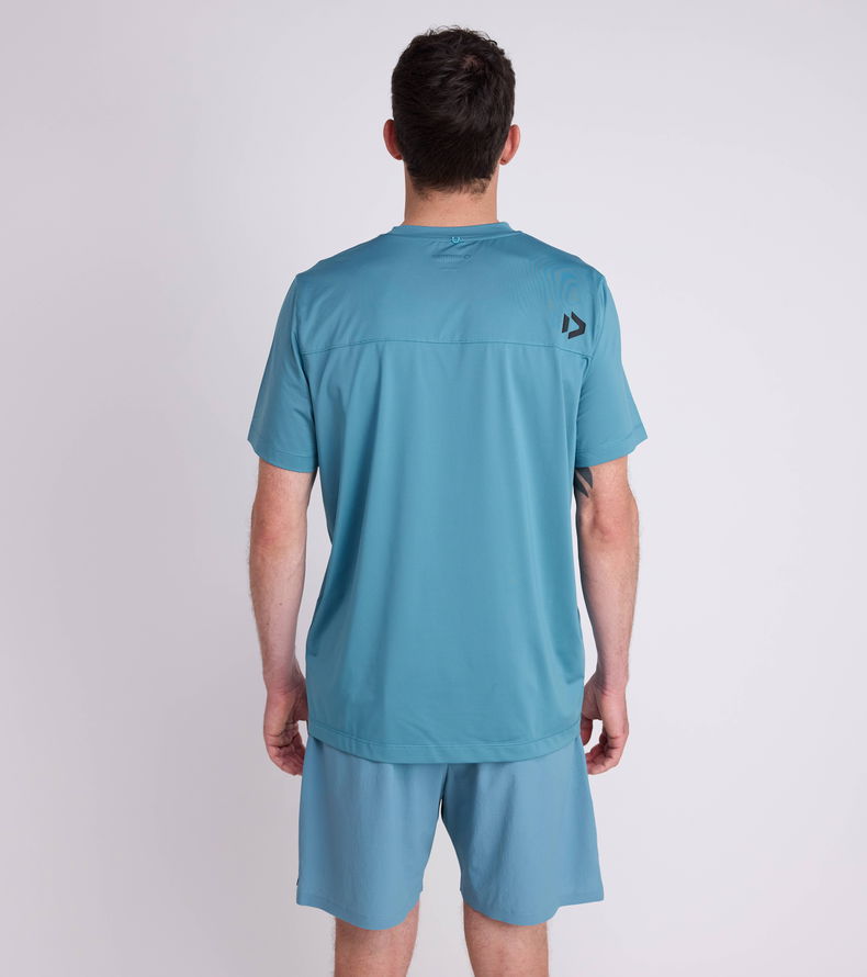 Duotone_Apparel_Wetshirt-men_Model-Pictures_9