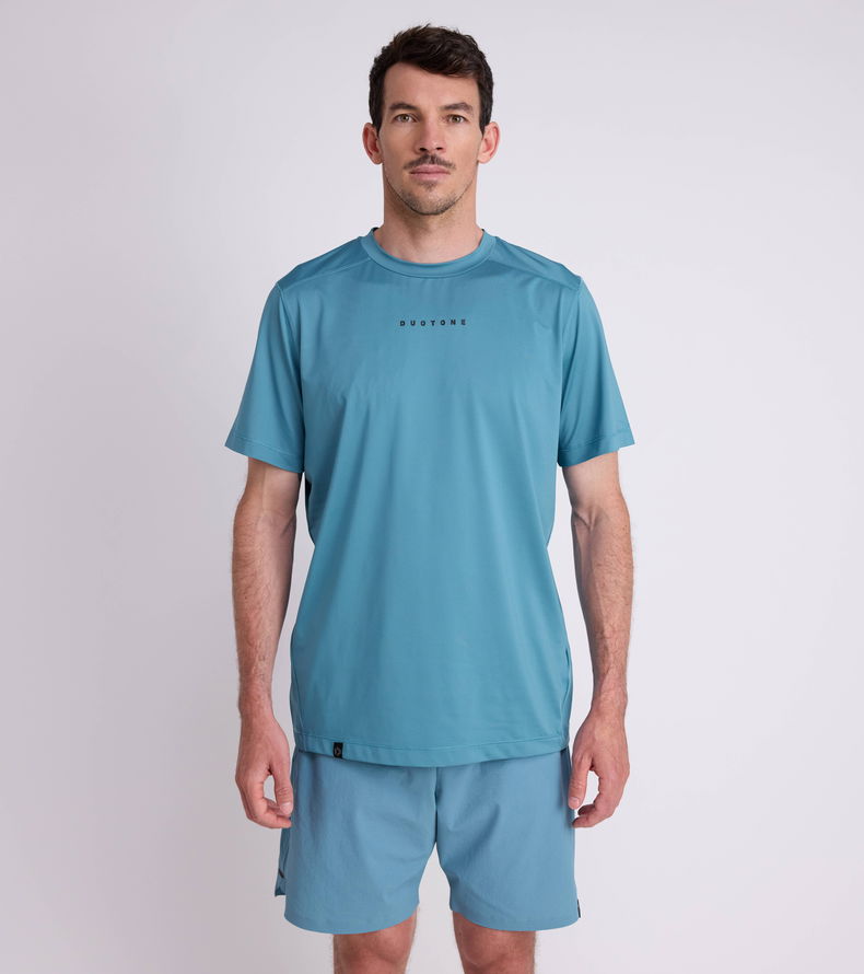 Duotone_Apparel_Wetshirt-men_Model-Pictures_6