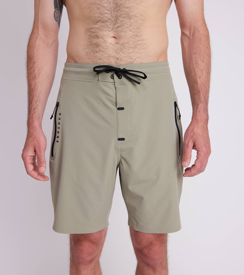 Duotone_Apparel_Boardshorts-Tech-19inch-men_Model-Pictures_2