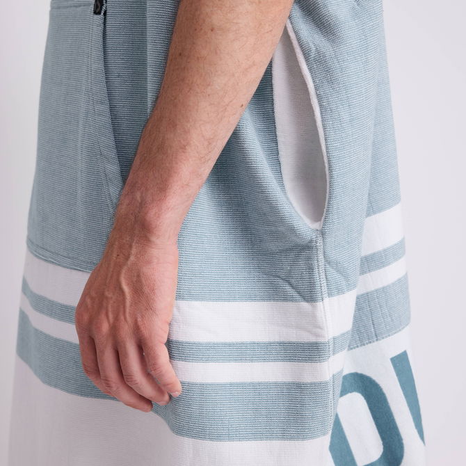 Duotone_Apparel_Poncho-unisex_Model-Pictures_19