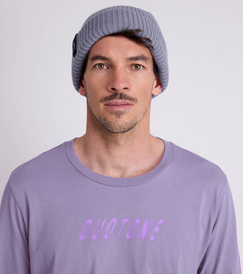 Duotone_Apparel_Beanie-Duotone-Logo_Model-Pictures_1