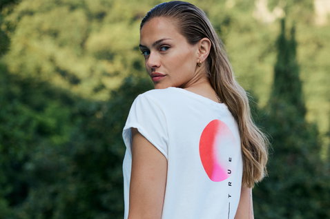 T-shirt femme Duotone Apparel Originals Graphic en blanc avec imprimé corail et rose au dos