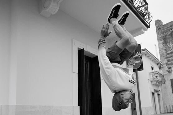 Duotone_Apparel_Beanie-Duotone-Logo_Action-Shots_2