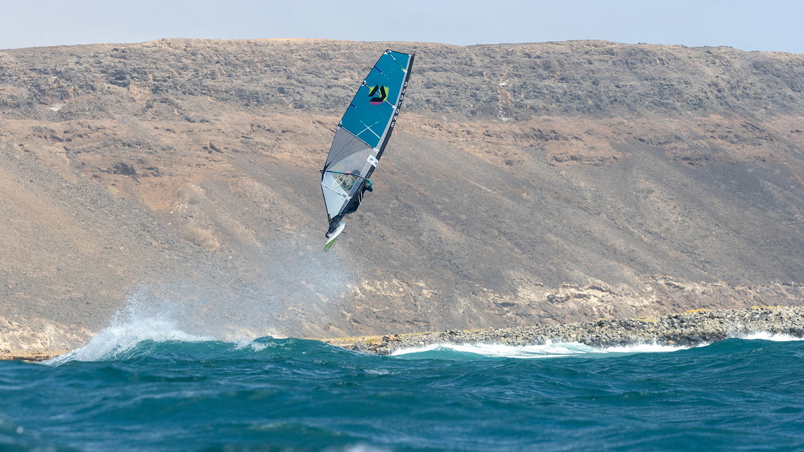 Super_Hero D/LAB 2026 ᐅ high-end wave sail | DUOTONE Windsurfing