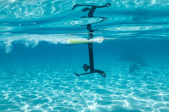 Duotone_Foiling_&_Electric_Foil-Cruise-Set-AL_Action-Shots_3