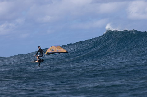 Duotone_Wing_Foiling_Skybrid-SLS_Action-Shots_8