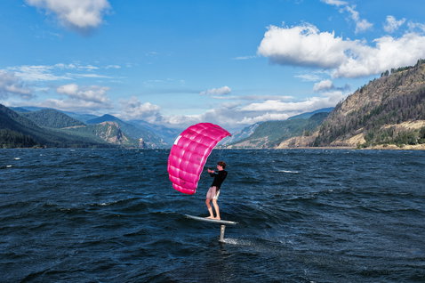 Duotone_Wing_Foiling_Skybrid-SLS_Action-Shots_2