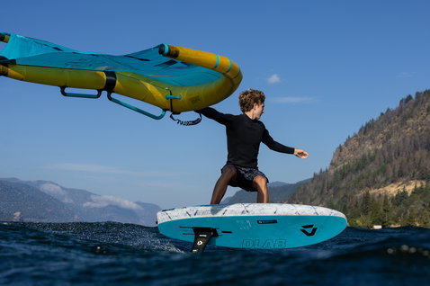 Duotone_Wing_Foiling_Skybrid-D/LAB_Action-Shots_1