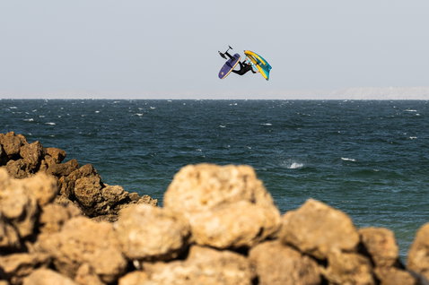 Duotone_Wing_Foiling_Sky-Style-SLS_Action-Shots_1