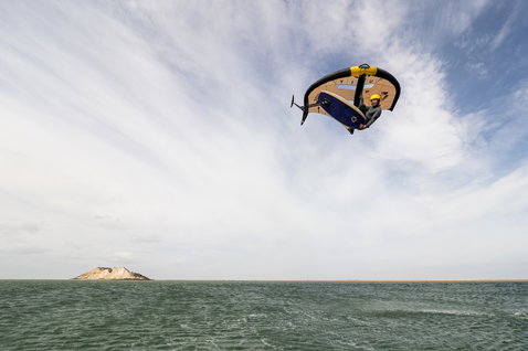 Duotone_Wing_Foiling_Unit-SLS_Action-Shots_24