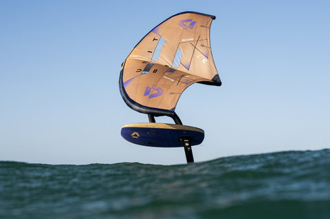 Duotone_Wing_Foiling_Unit-SLS_Action-Shots_28